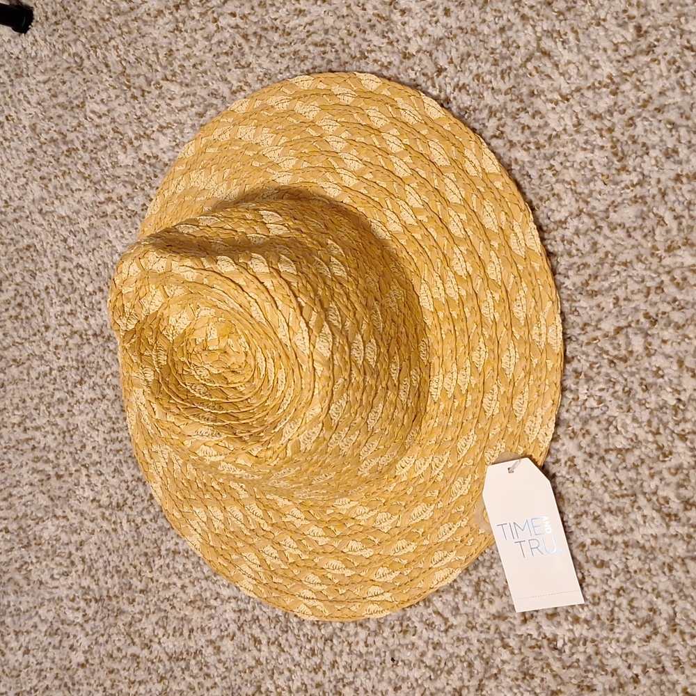 Time and Tru sun hat